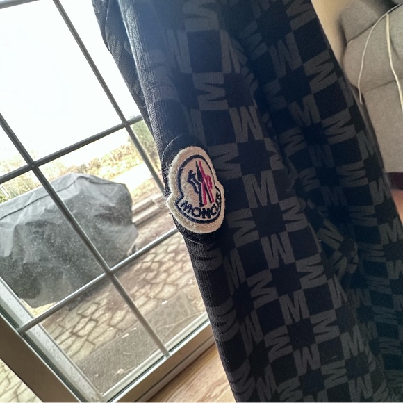 BNWT Moncler sweatshirt xl - Picture 14 of 16